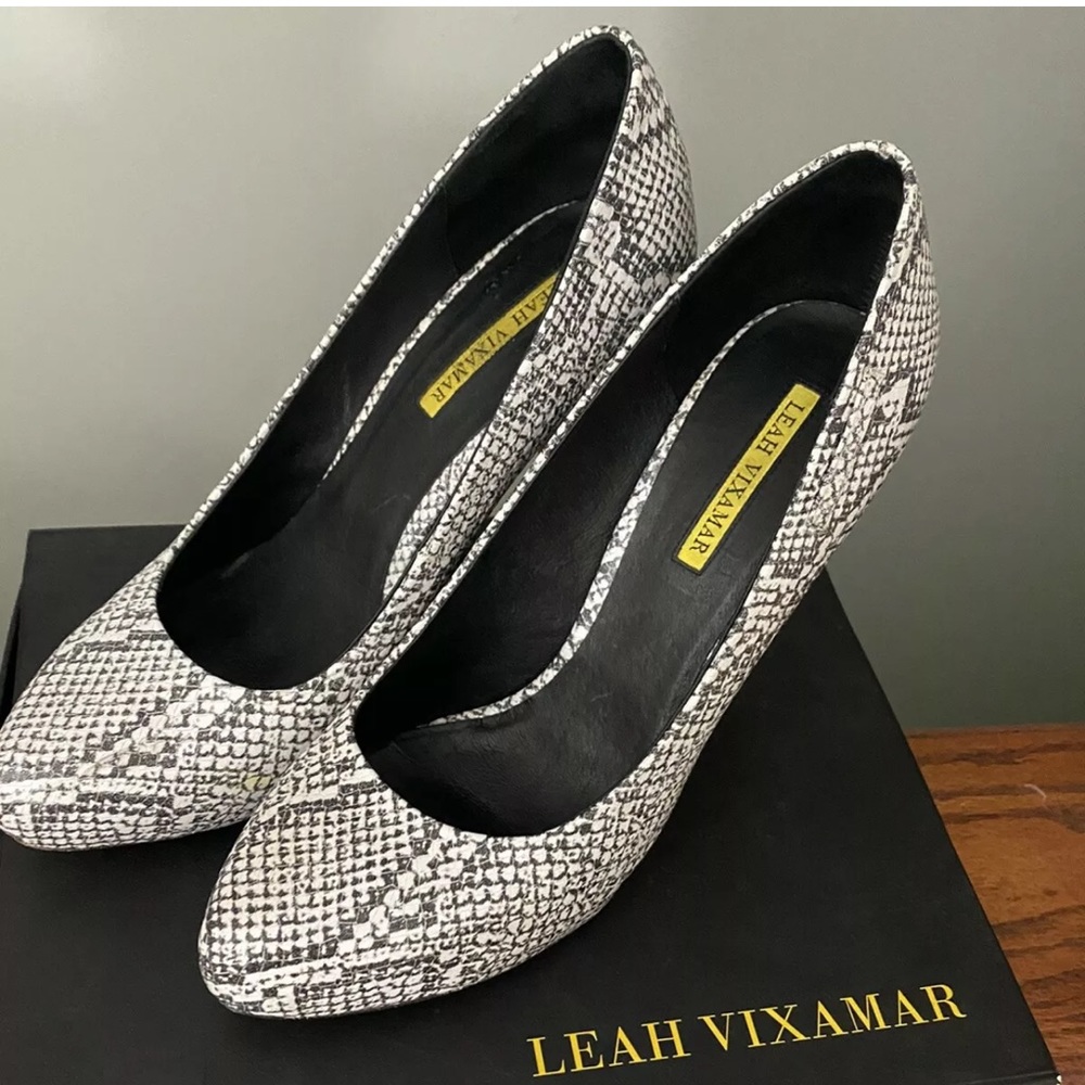 Sexy snake pumps 11